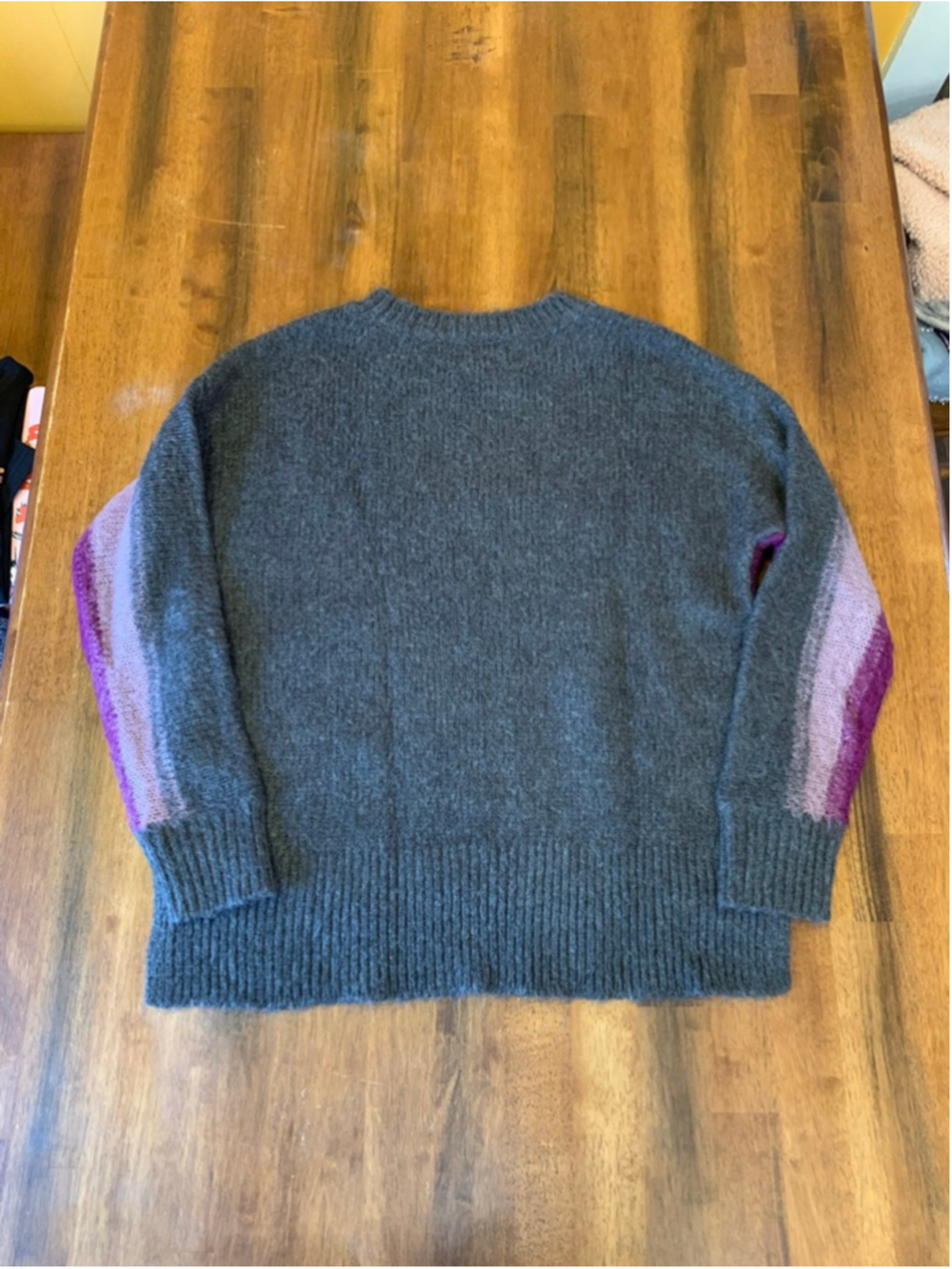 Simply Vera Wang Sweater Large Gray with Purple Stripes - Picture 7 of 7